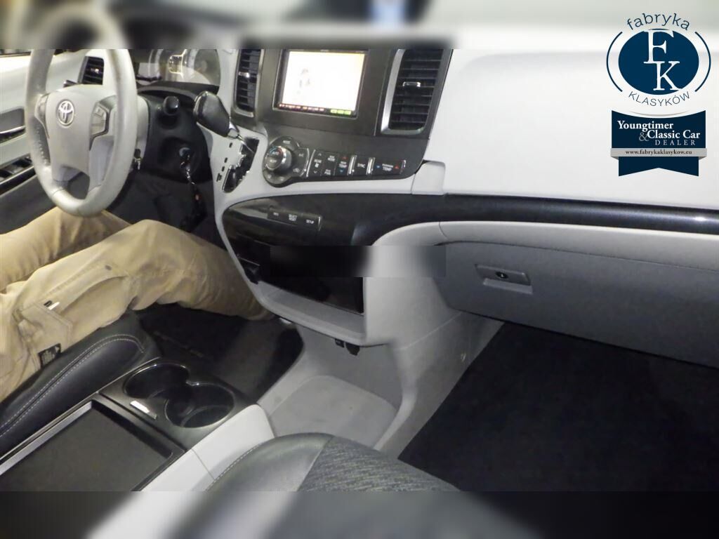 AMERICA TOYOTA SIENNA LE 2012 - zdjęcie 5