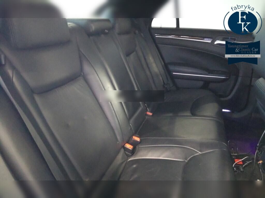 CHRYSLER 300 2012 - zdjęcie 8