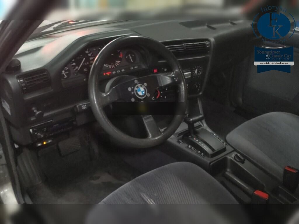 BMW 3 SERIES 4D 325I 1990 - zdjęcie 5