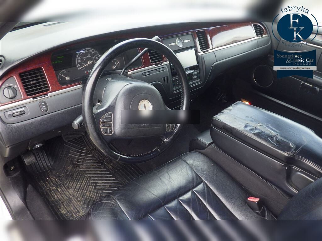 LINCOLN LIMOUSINE BASE GRADE 2010 - zdjęcie 5