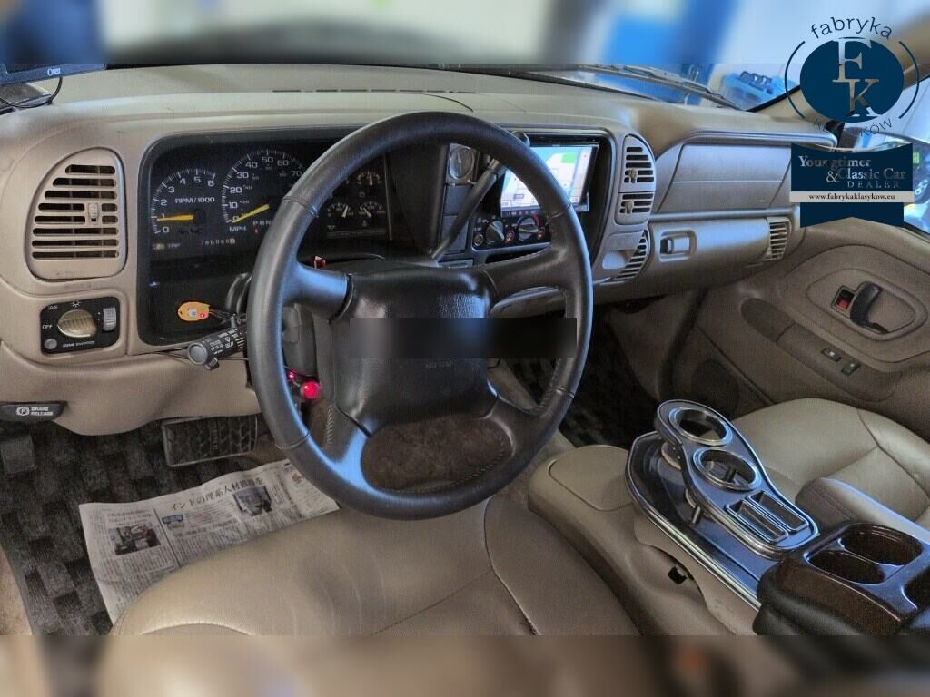 CHEVROLET SUBURBAN LS 2001 - zdjęcie 5