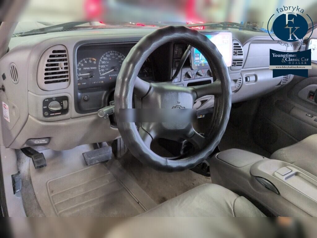 CHEVROLET SUBURBAN 4WD LT 1999 - zdjęcie 5