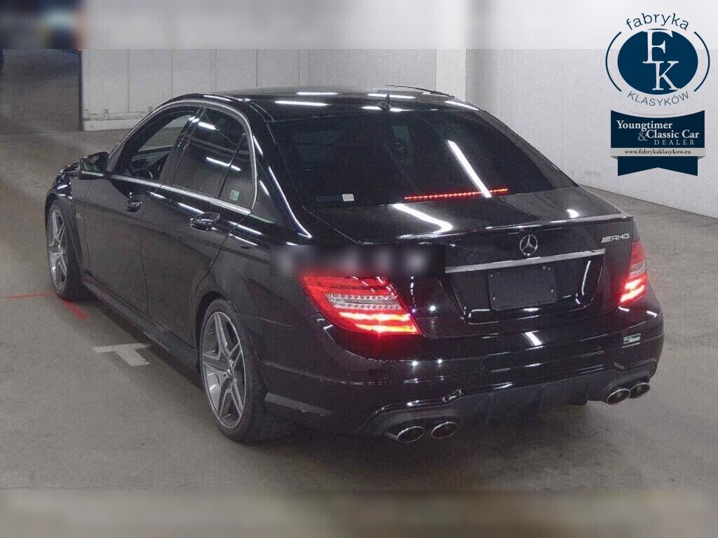 MERCEDES BENZ C-CLASS 4D C63 AMG 2014 - zdjęcie 4