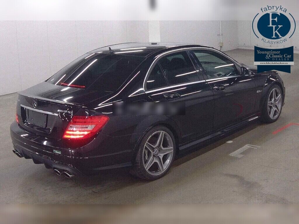 MERCEDES BENZ C-CLASS 4D C63 AMG 2014 - zdjęcie 7