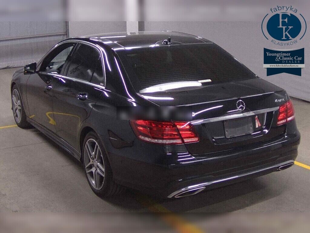 MERCEDES BENZ E-CLASS 4D 4WD E300 4MATIC AVANTGARDE AMG SPORTS P 2013 - zdjęcie 4