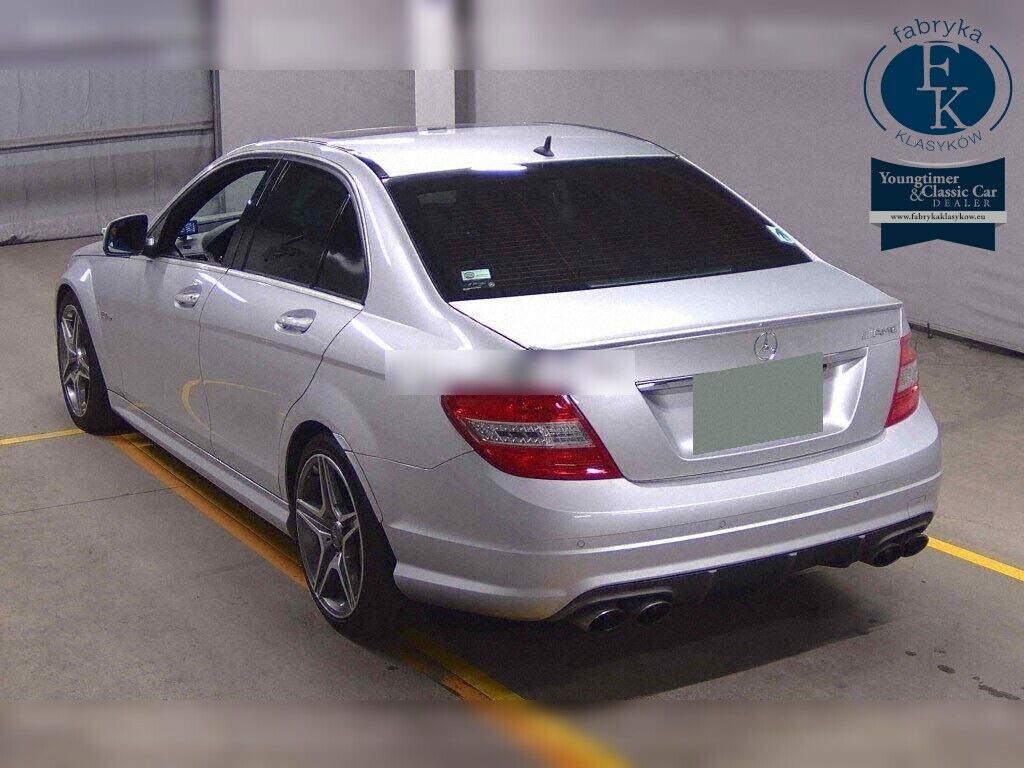 MERCEDES BENZ C-CLASS 4D C63 AMG 2008 - zdjęcie 4