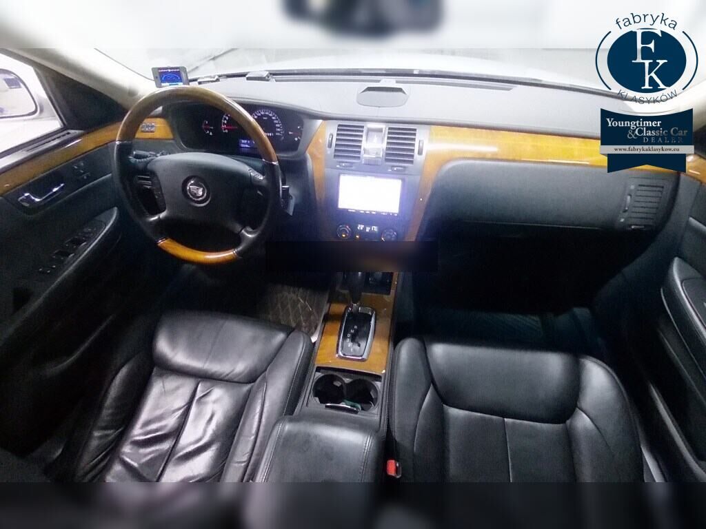 CADILLAC DTS PLATINUM 2010 - zdjęcie 5