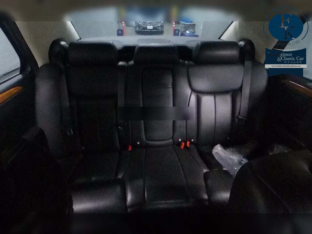 CADILLAC DTS PLATINUM 2010 - zdjęcie 8