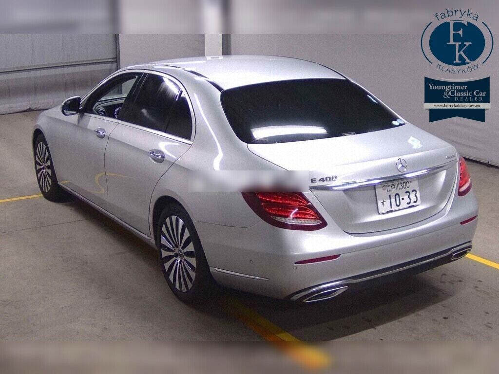 MERCEDES BENZ E-CLASS 4D 4WD E400 4MATIC EXCLUSIVE 2018 - zdjęcie 4