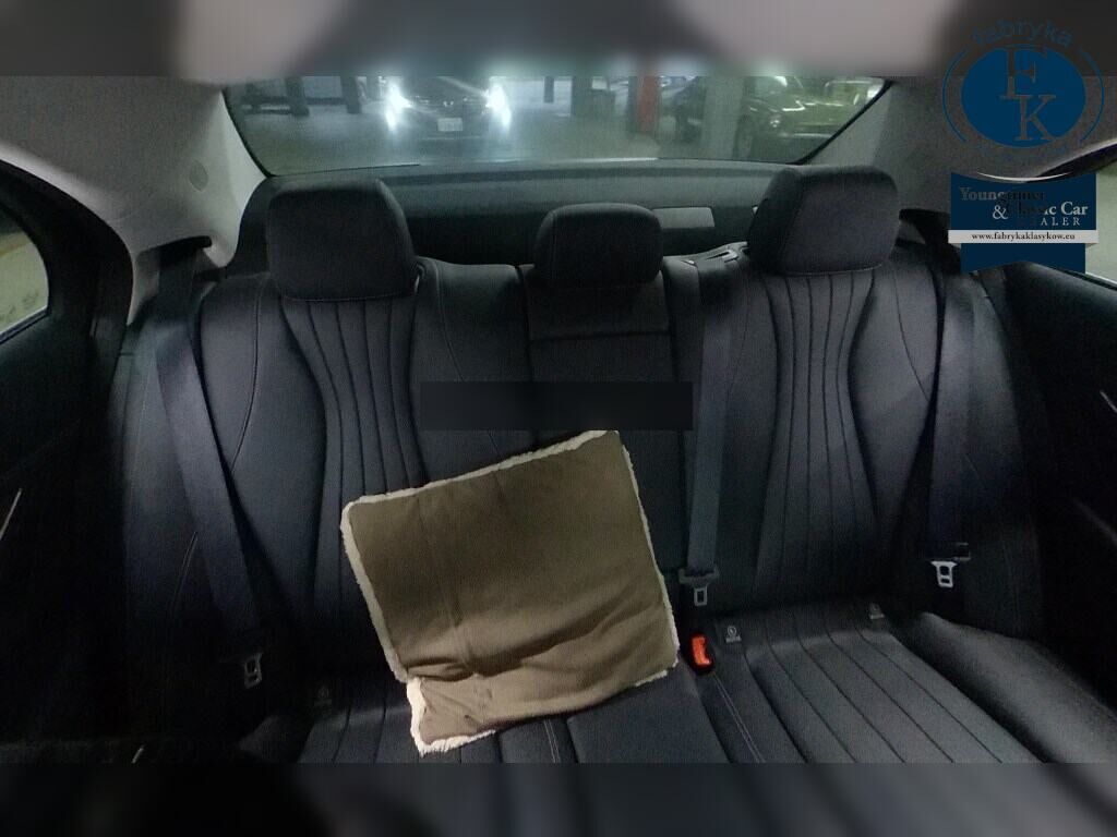 MERCEDES BENZ E-CLASS 4D 4WD E400 4MATIC EXCLUSIVE 2018 - zdjęcie 8