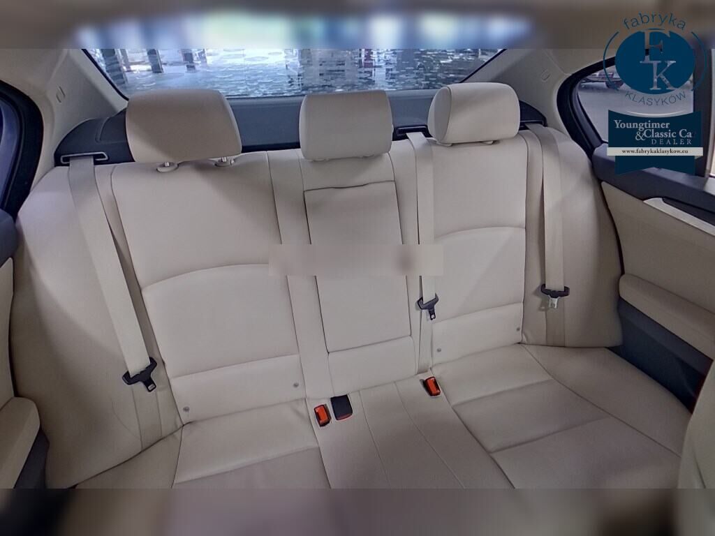 BMW 5 SERIES 4D 528I 2016 - zdjęcie 8