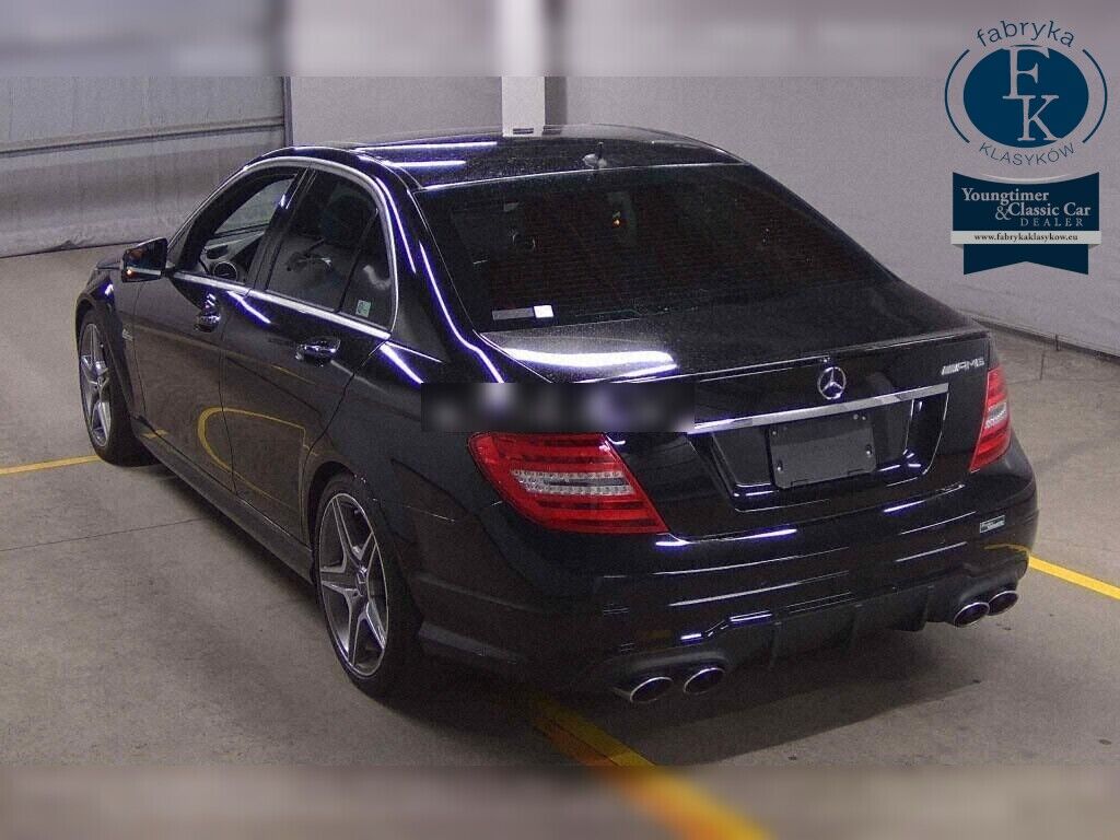 MERCEDES BENZ C-CLASS 4D C63 AMG 2014 - zdjęcie 4