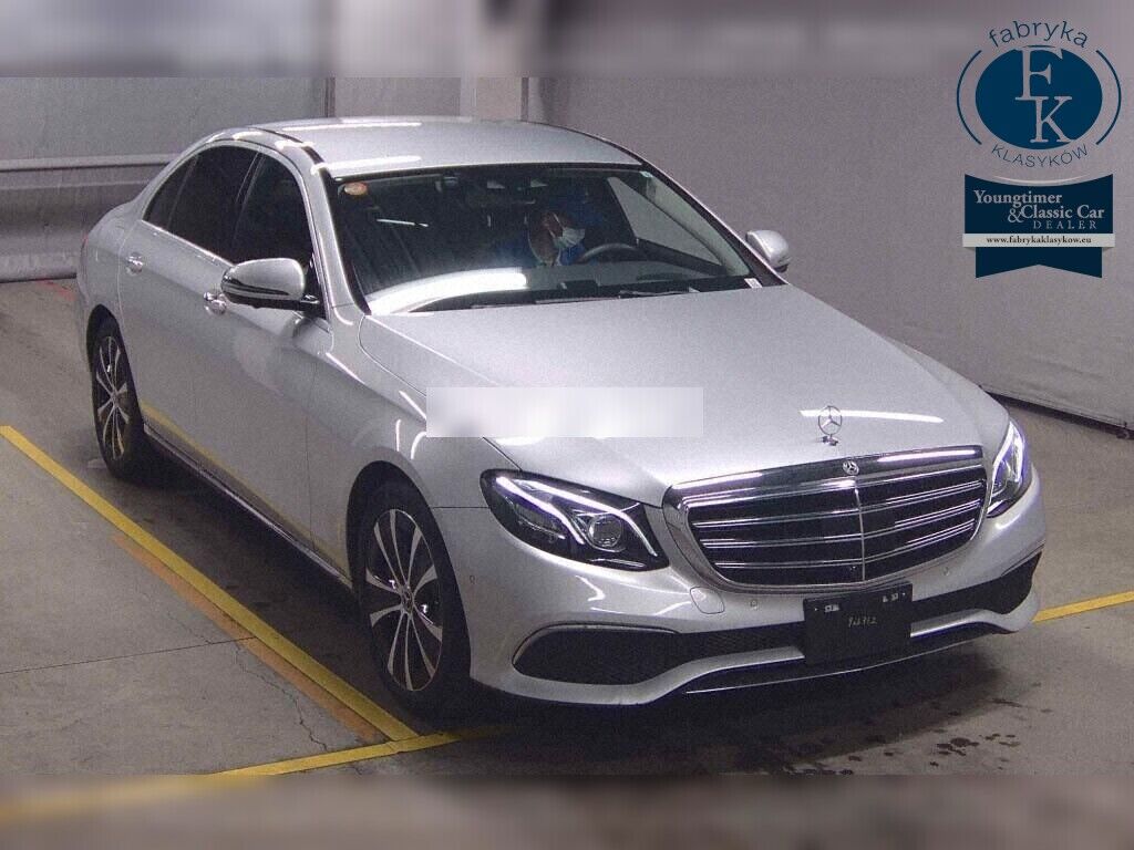 MERCEDES BENZ E-CLASS 4D 4WD E450 4MATIC EXCLUSIVE 2019 - zdjęcie 3