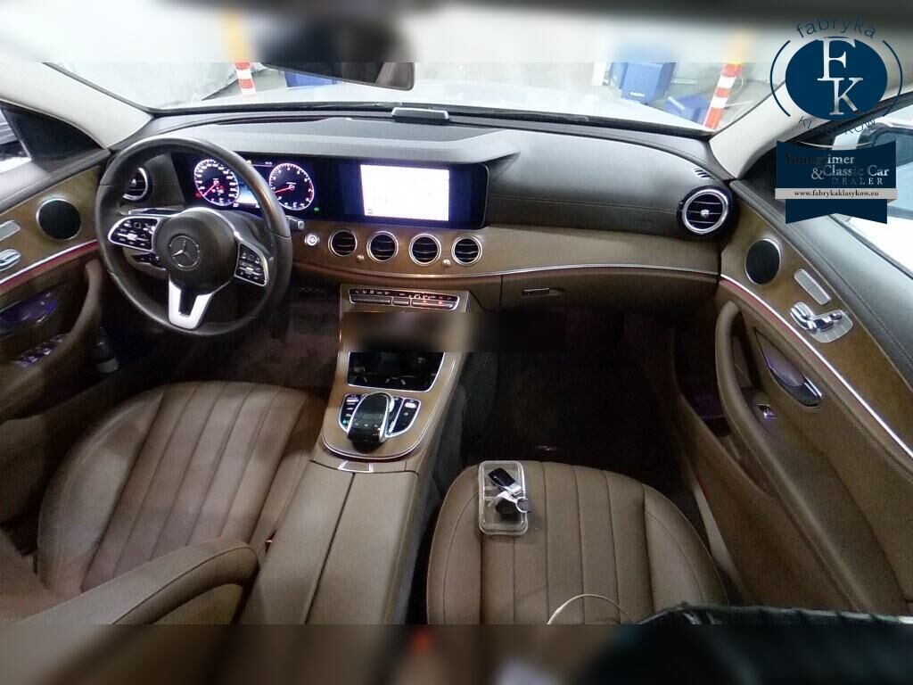 MERCEDES BENZ E-CLASS 4D 4WD E450 4MATIC EXCLUSIVE 2019 - zdjęcie 5