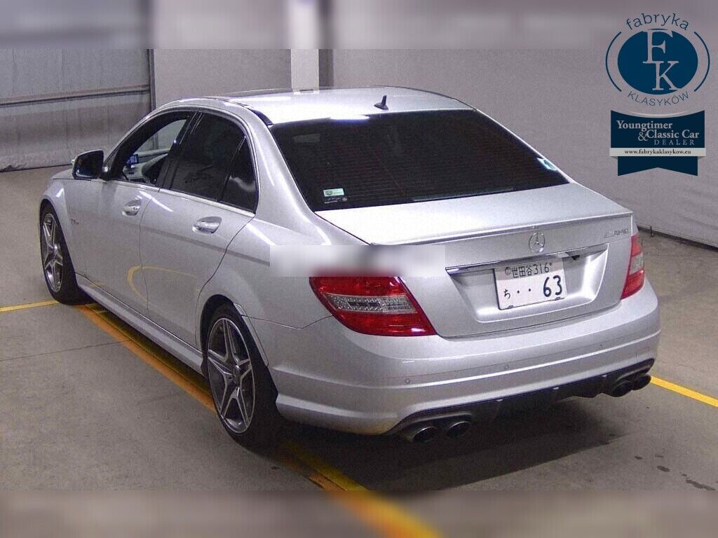 MERCEDES BENZ C-CLASS 4D C63 AMG 2008 - zdjęcie 4