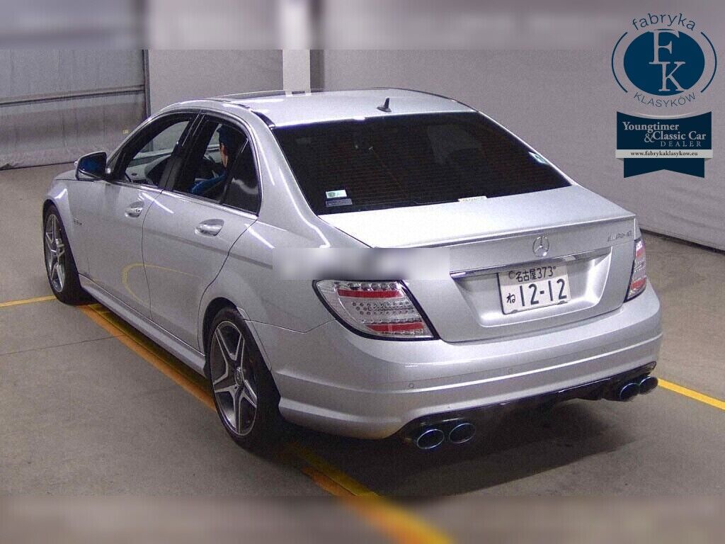 MERCEDES BENZ C-CLASS 4D C63 AMG 2009 - zdjęcie 4