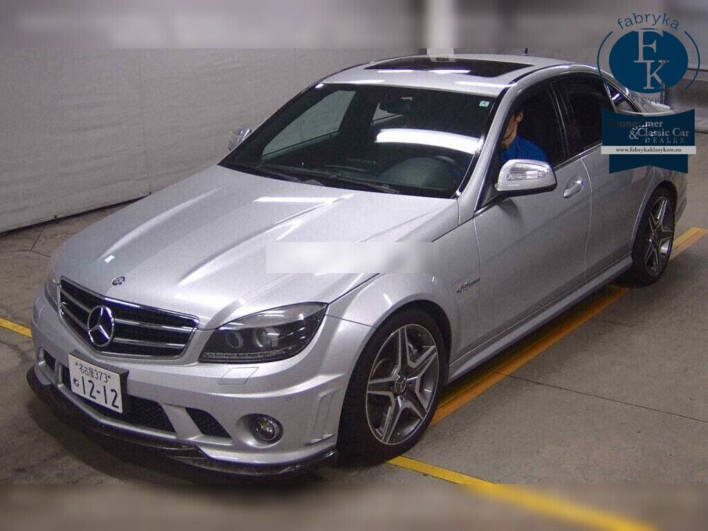 MERCEDES BENZ C-CLASS 4D C63 AMG 2009 - zdjęcie 6