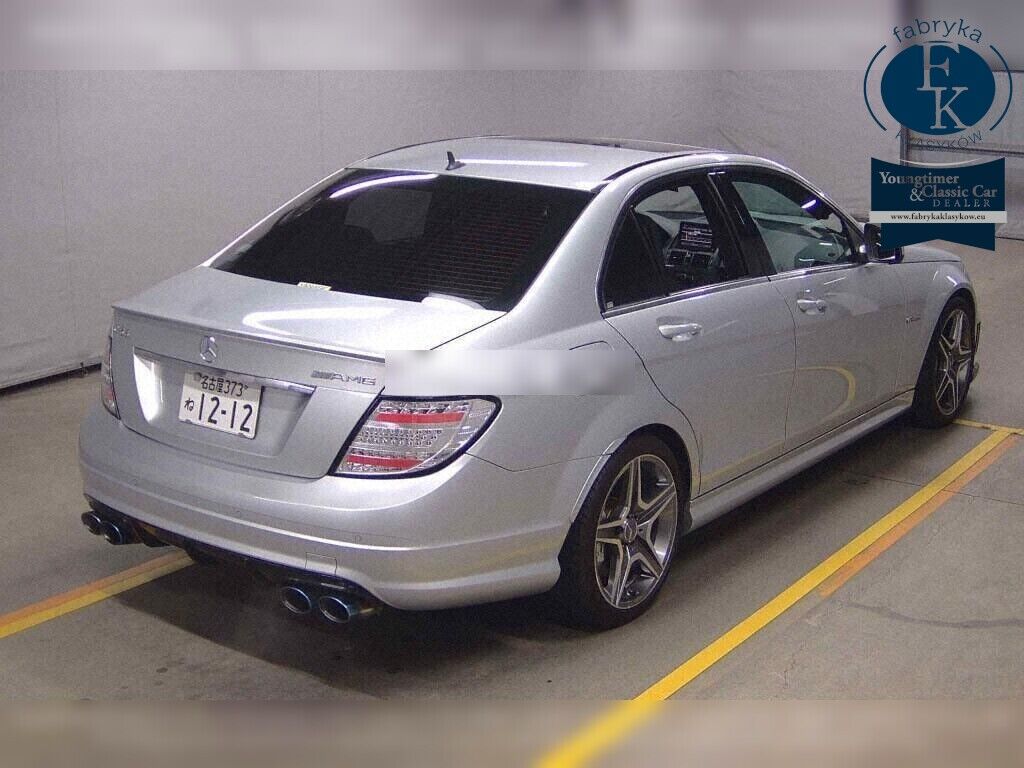 MERCEDES BENZ C-CLASS 4D C63 AMG 2009 - zdjęcie 7