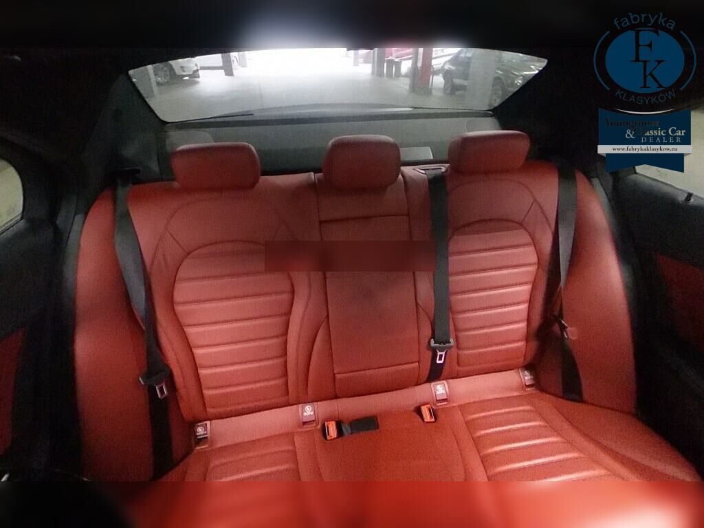 MERCEDES AMG C-CLASS 4D 4WD C43 4MATIC 2019 - zdjęcie 8