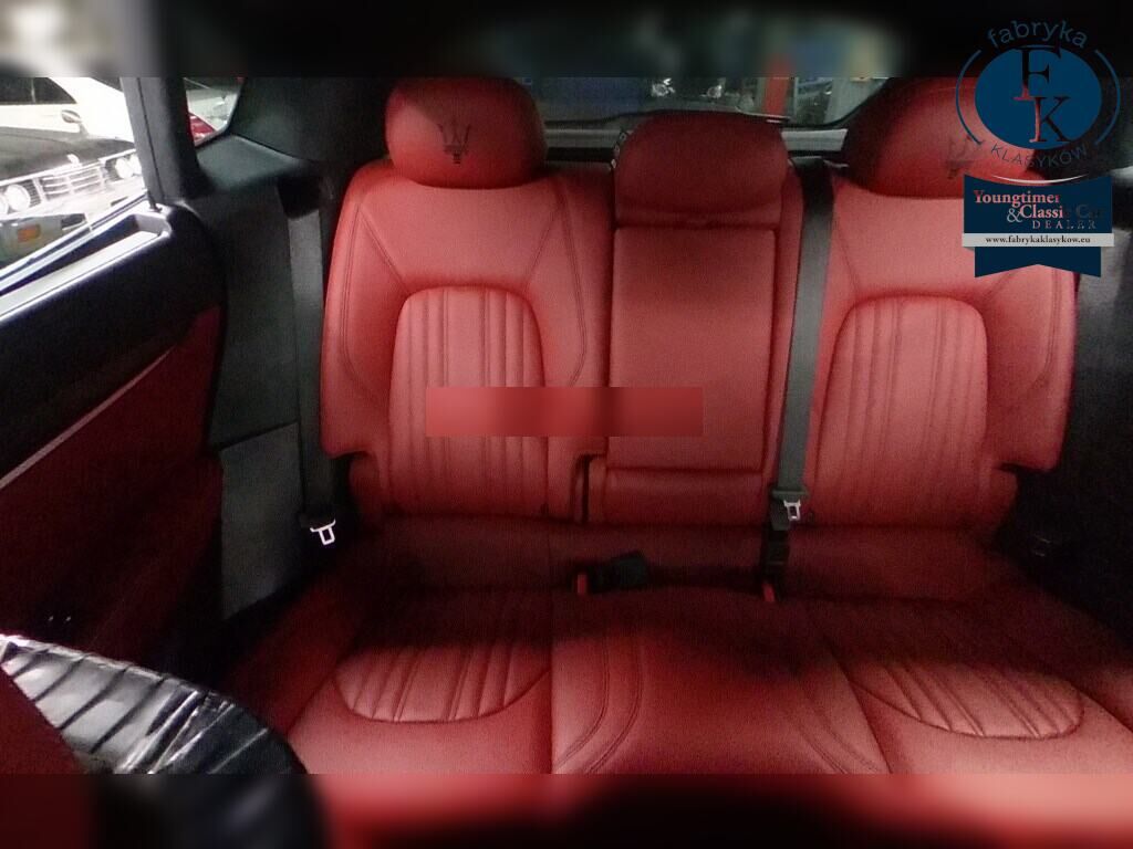MASERATI LEVANTE 4WD S 2016 - zdjęcie 8