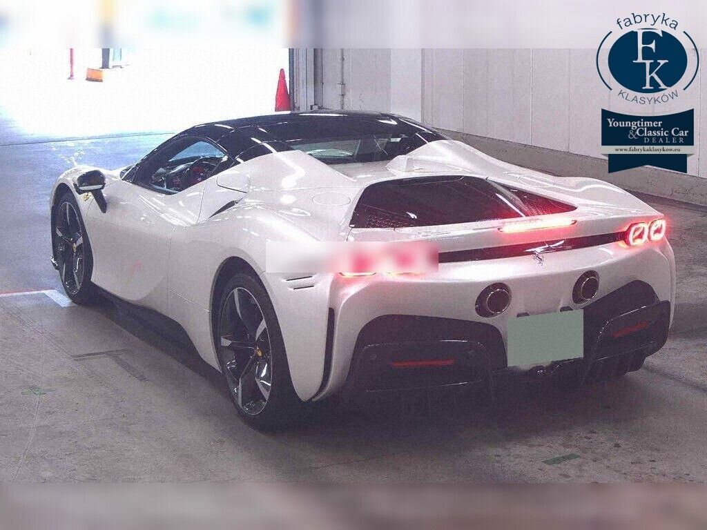 FERRARI SF90 SPIDER 4WD 2024 - zdjęcie 4