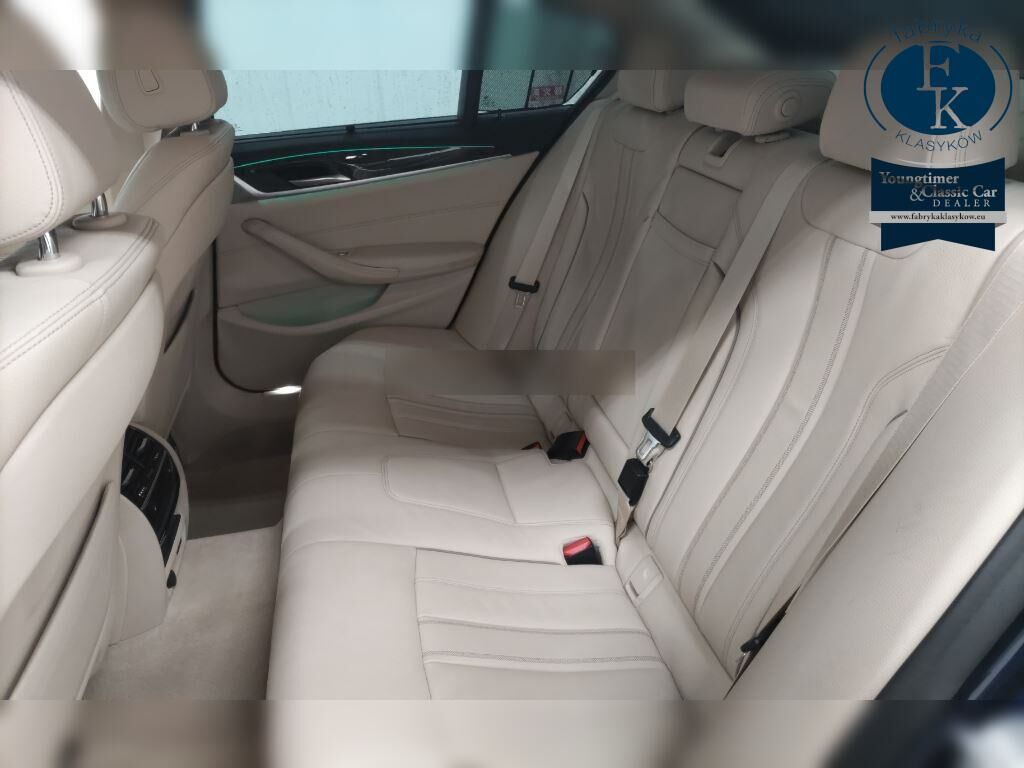 BMW 5 SERIES 4D 530I LUXURY 2020 - zdjęcie 8