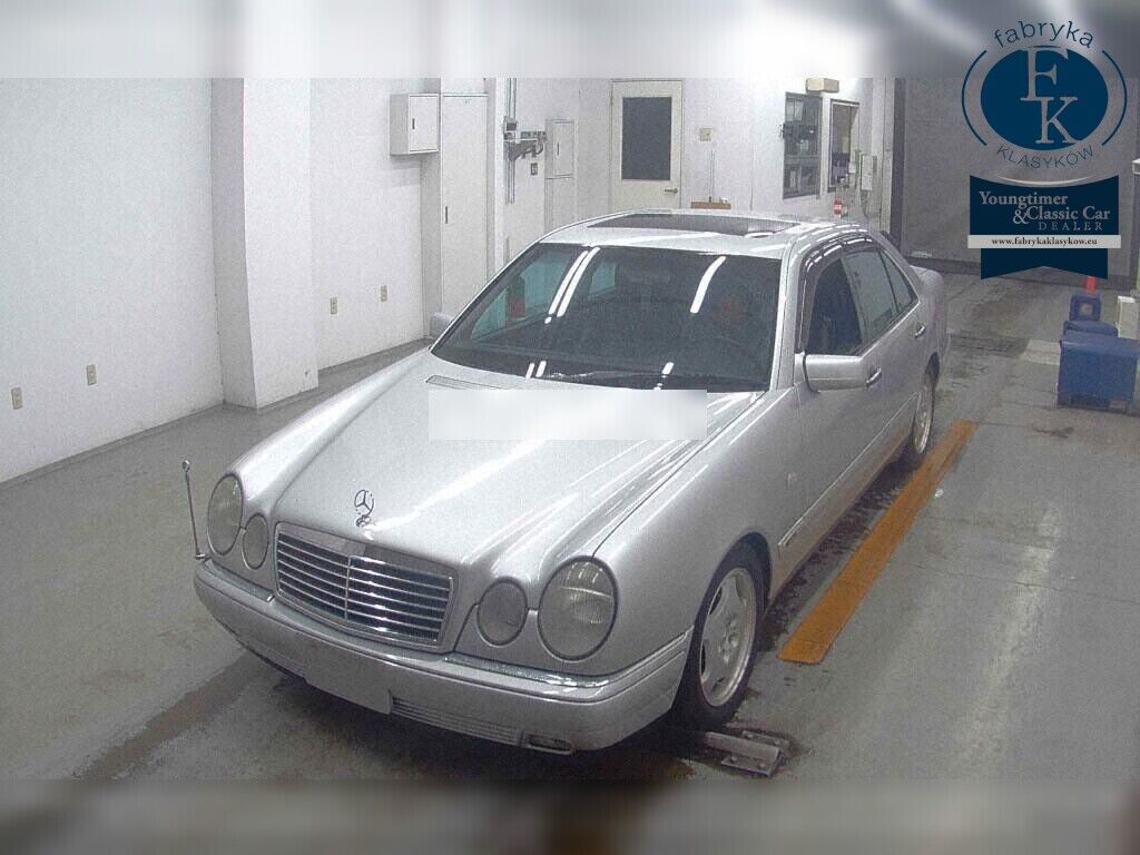 MERCEDES BENZ E-CLASS 4D E320 1997 - zdjęcie 6