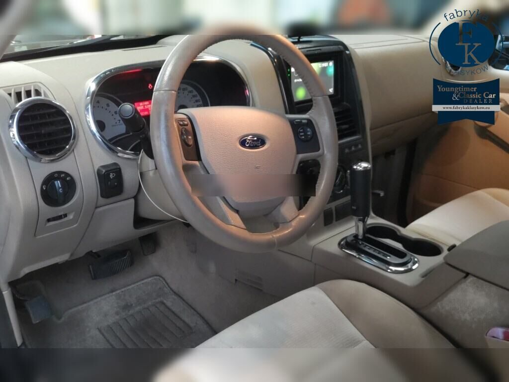 FORD EXPLORER 5D 4WD  XLT