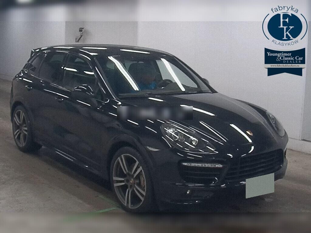 PORSCHE CAYENNE 4WD GTS 2013 - zdjęcie 3