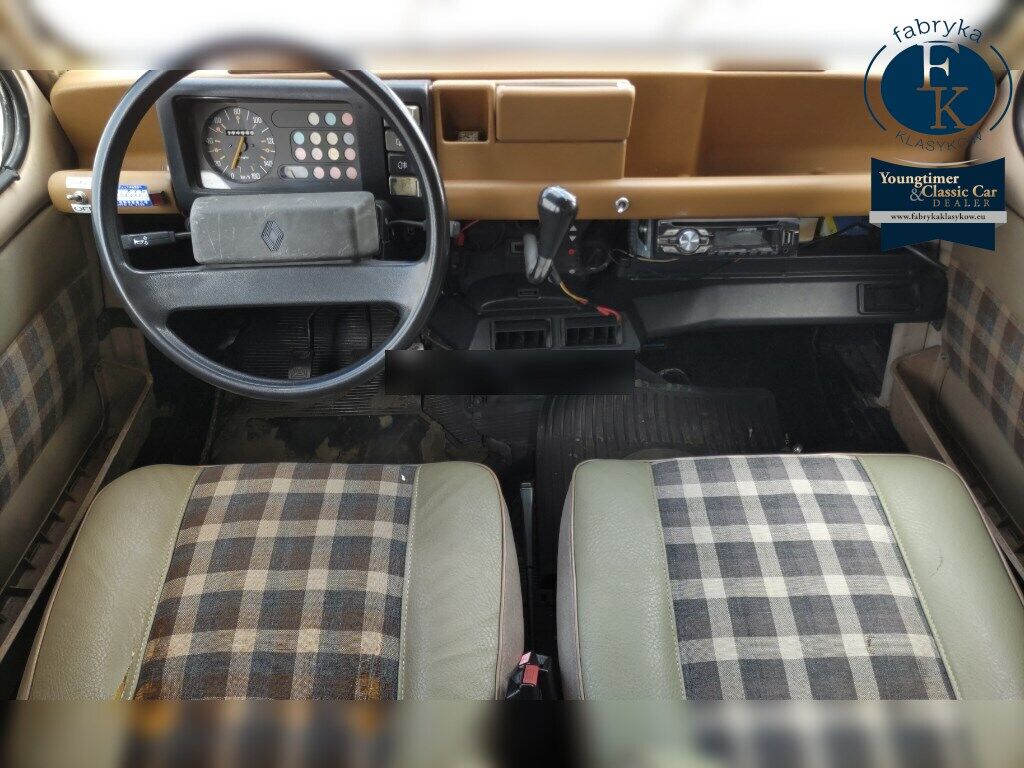 RENAULT 4 5D 1990 - zdjęcie 5