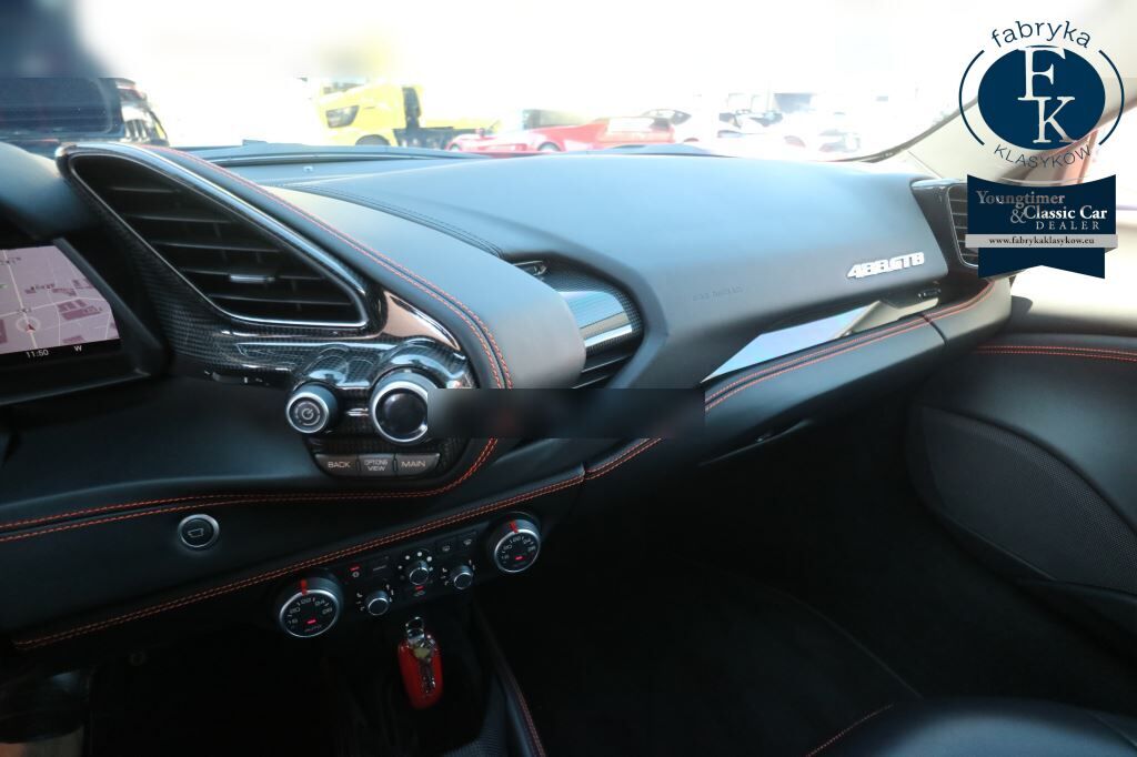 FERRARI 488 GTB BASE GRADE 2017 - zdjęcie 9