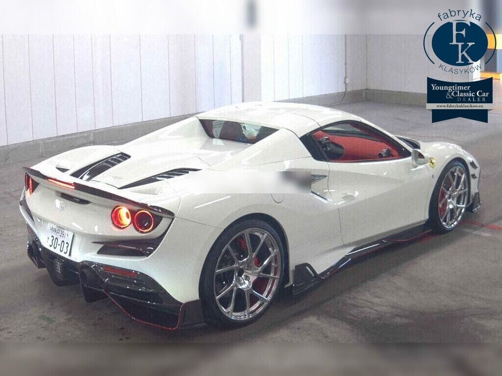 FERRARI F8 SPIDER BASE GRADE 2021 - zdjęcie 7