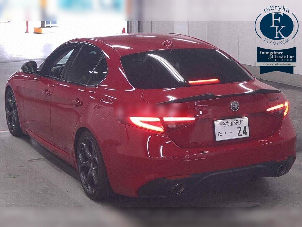 ALFA ROMEO GIULIA 4D 4WD VELOCE 2018 - zdjęcie 4