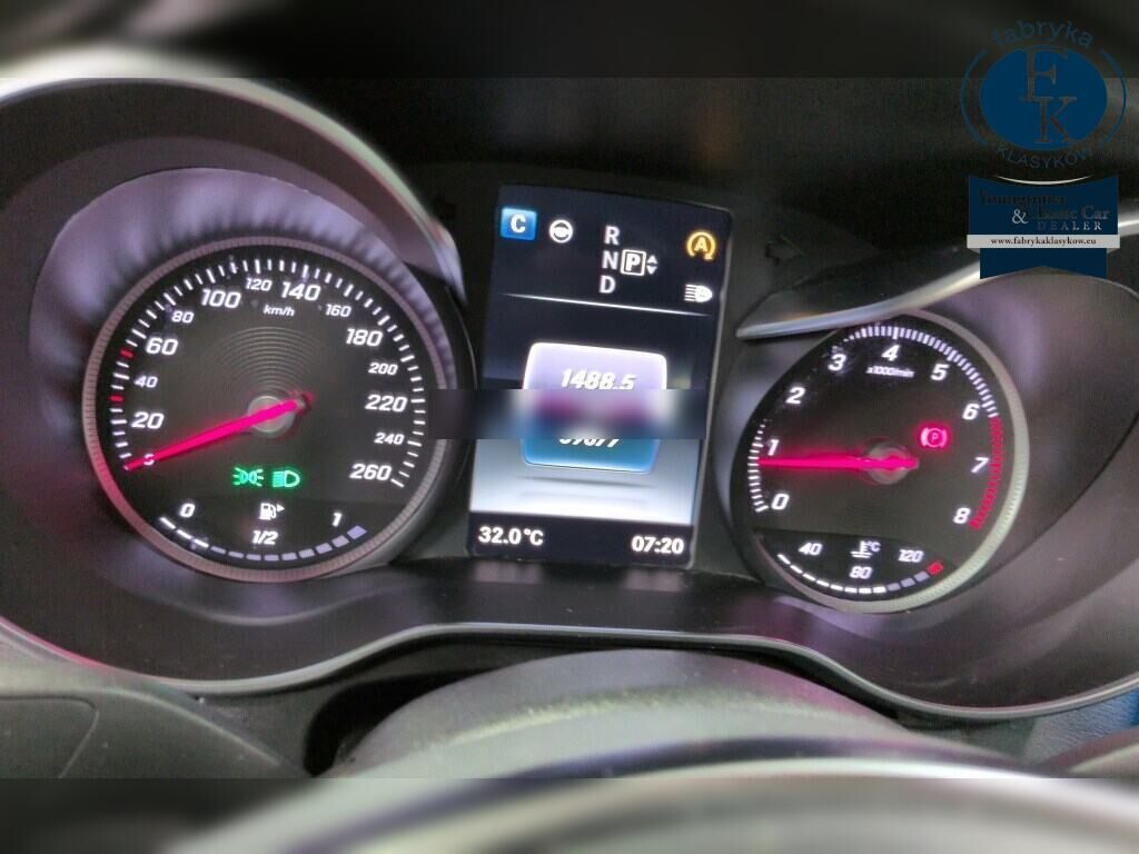 MERCEDES BENZ C-CLASS 4D C200 SPORTS EDITION 2015 - zdjęcie 8