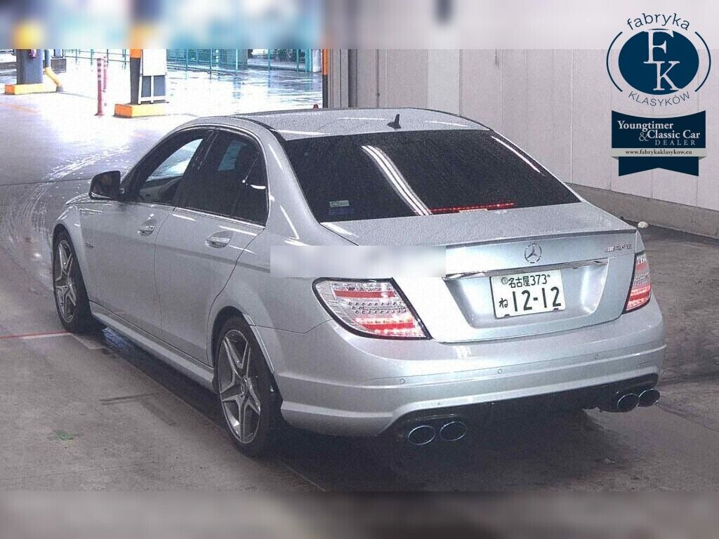 MERCEDES BENZ C-CLASS 4D C63 AMG 2009 - zdjęcie 4