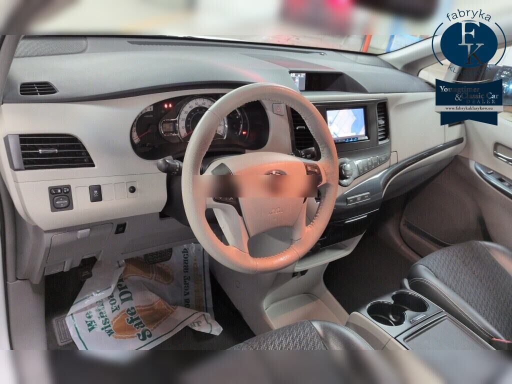 AMERICA TOYOTA SIENNA SE 2013 - zdjęcie 5