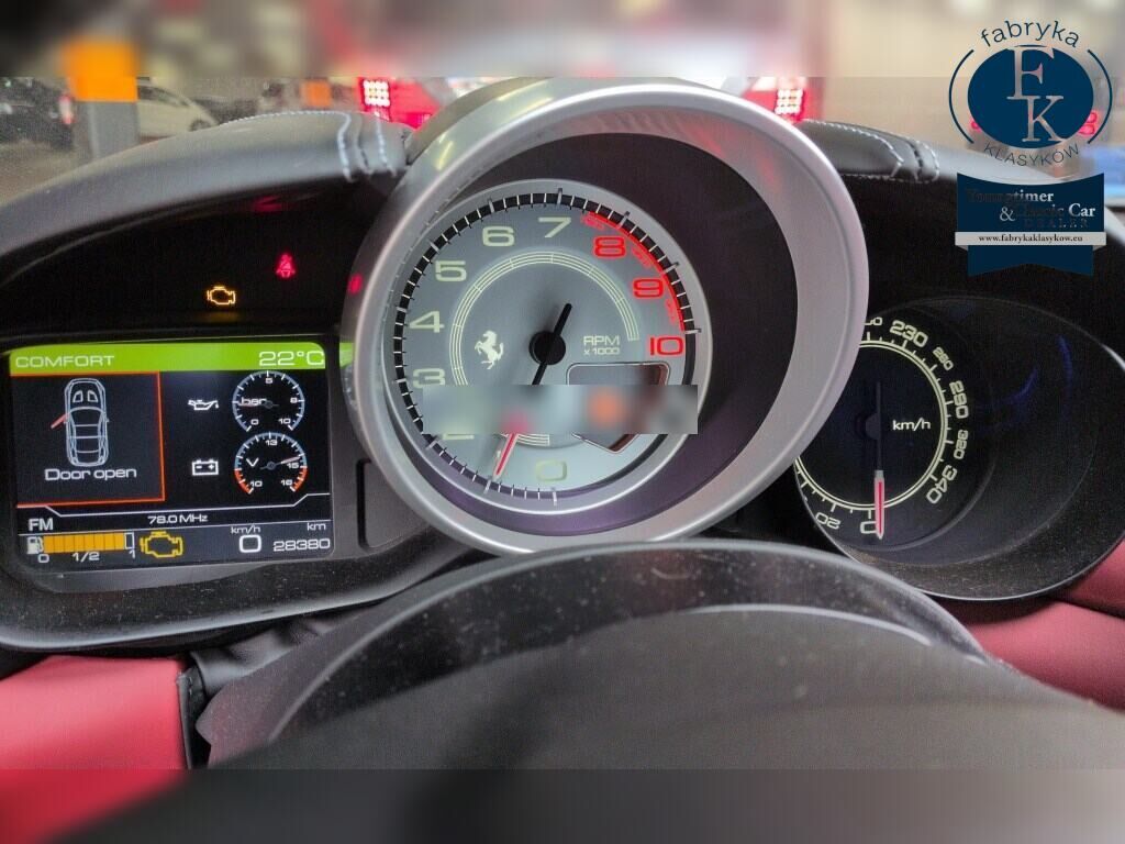 FERRARI CALIFORNIA T BASE GRADE 2016 - zdjęcie 8