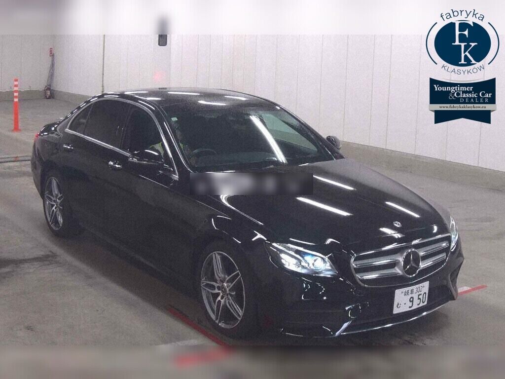 MERCEDES BENZ E-CLASS 4D E220D AVANTGARDE AMG LINE 2019 - zdjęcie 3
