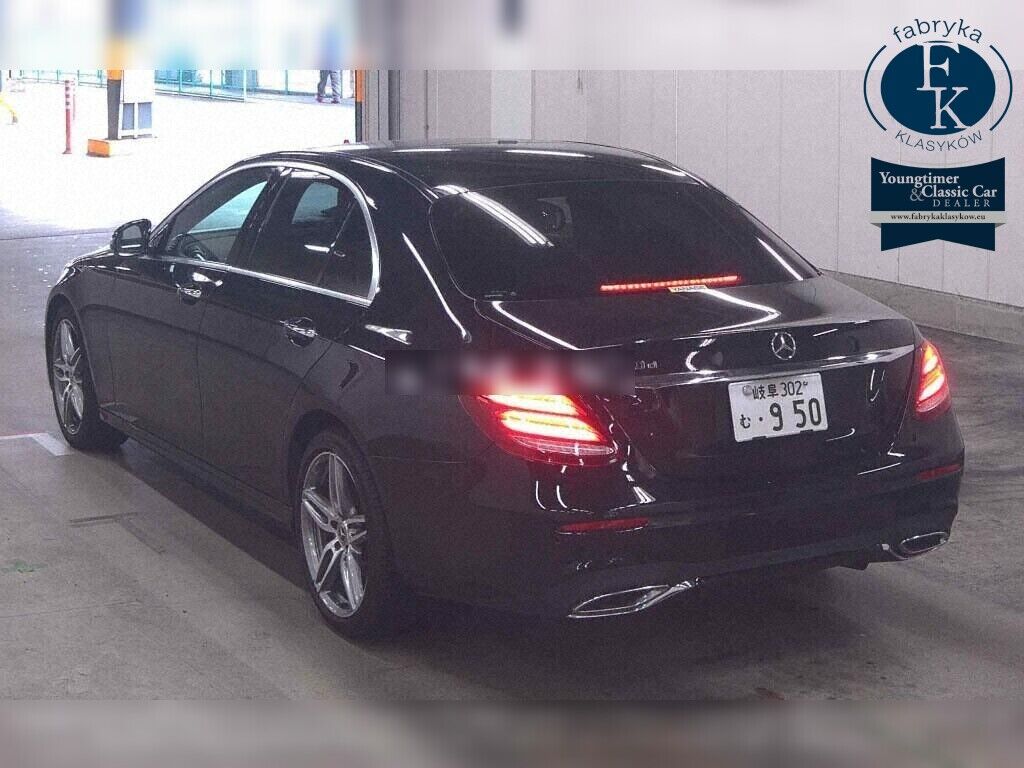 MERCEDES BENZ E-CLASS 4D E220D AVANTGARDE AMG LINE 2019 - zdjęcie 4