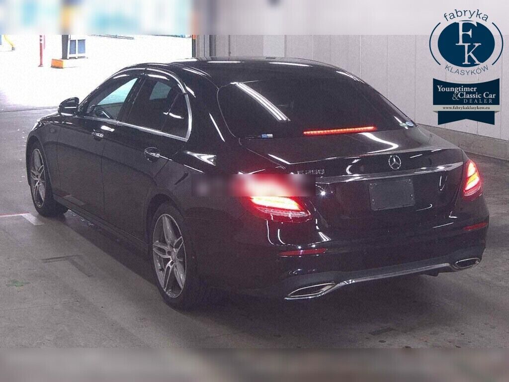MERCEDES BENZ E-CLASS 4D E250 AVANTGARDE SPORTS 2016 - zdjęcie 4