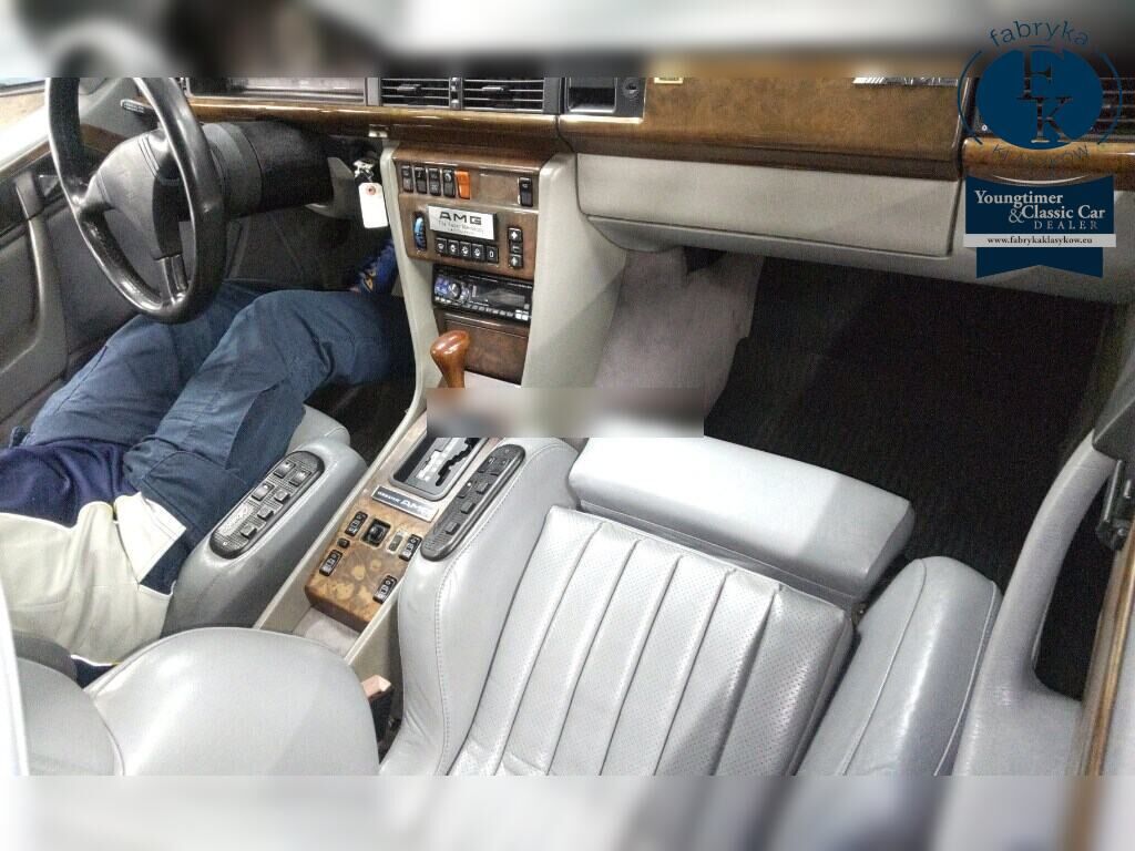 AMG AMG MEDIUM CLASS CP 300CE3.2 1990 - zdjęcie 5
