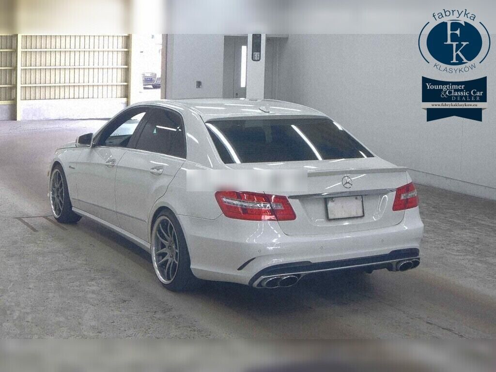 MERCEDES BENZ E-CLASS 4D E550 AVANTGARDE 2009 - zdjęcie 4