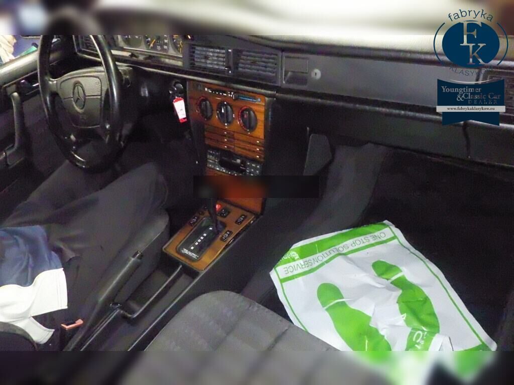 MERCEDES BENZ 190 CLASS 190D2.5 TURBO 1993 - zdjęcie 5