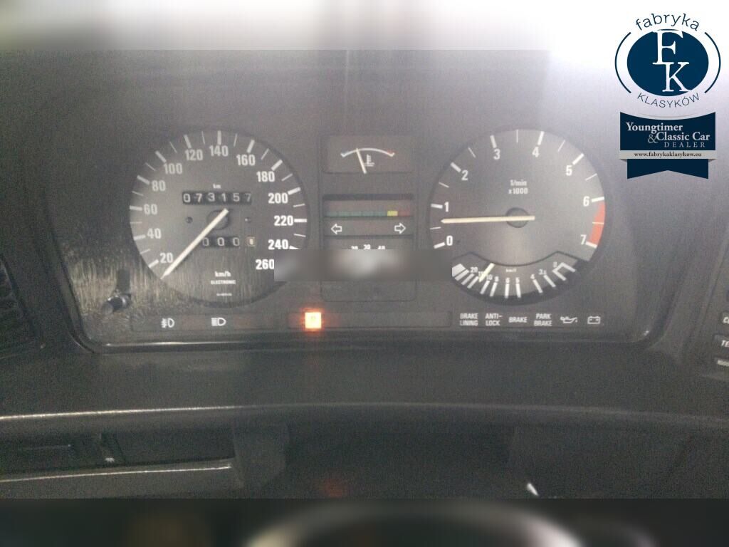 BMW 5 SERIES 4D M535IA 1987 - zdjęcie 8