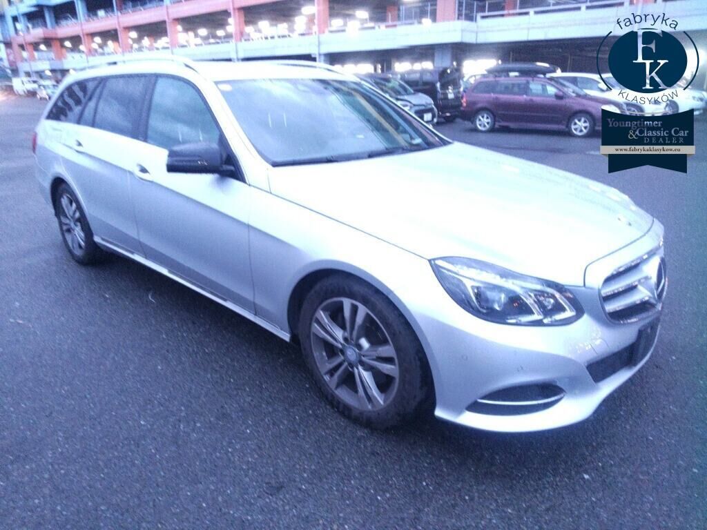 MERCEDES BENZ E-CLASS STATIONWAGON 4WD E300 4MATIC STATIONWAGON AVANTGARDE 2013 - aukcja, lot 70188