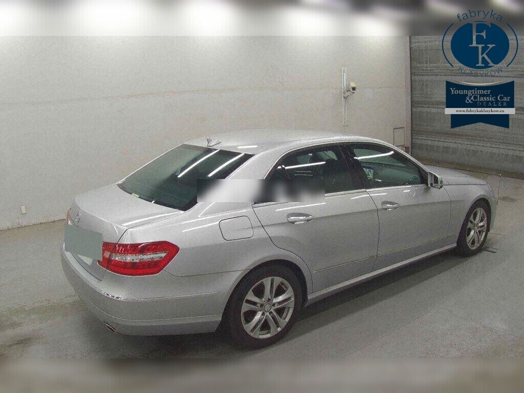 MERCEDES BENZ E-CLASS 4D E350 AVANTGARDE 2011 - zdjęcie 7