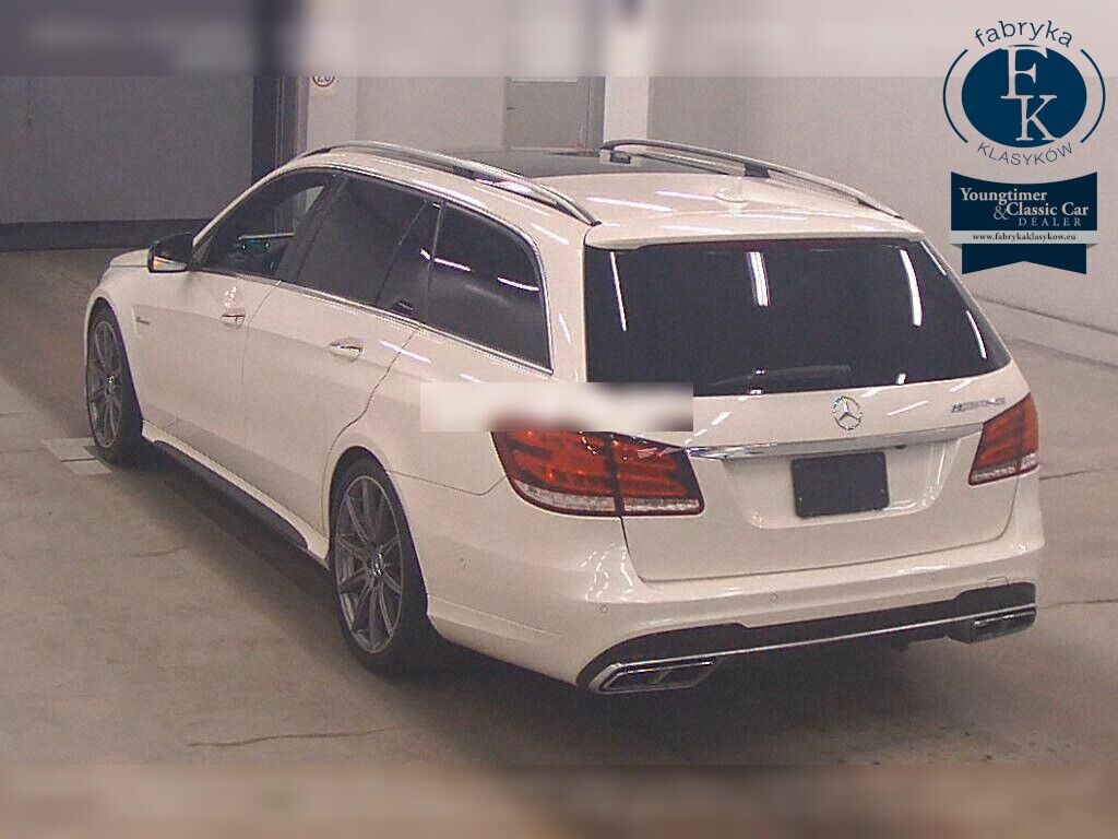 MERCEDES BENZ E-CLASS STATIONWAGON 4WD E63 AMG S 4MATIC STATIONWAGON 2013 - zdjęcie 4