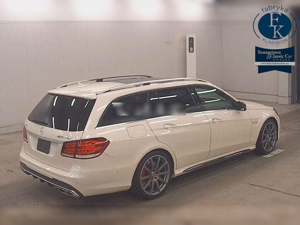 MERCEDES BENZ E-CLASS STATIONWAGON 4WD E63 AMG S 4MATIC STATIONWAGON 2013 - zdjęcie 7