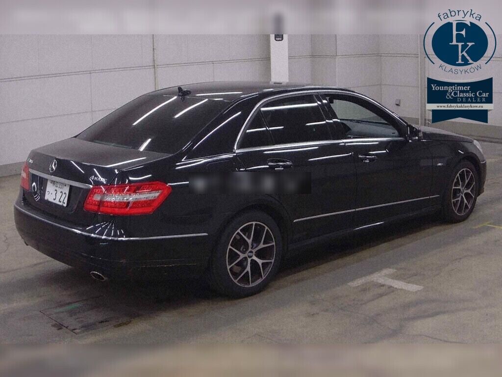 MERCEDES BENZ E-CLASS 4D 4WD E300 4MATIC BLUEEFFICIENCY AVANTGARDE 2011 - zdjęcie 7