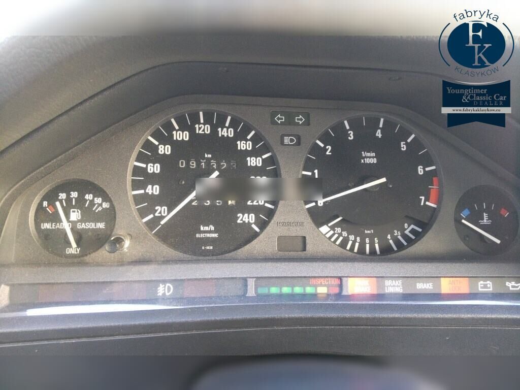 BMW 3 SERIES 4D 1988 - zdjęcie 8
